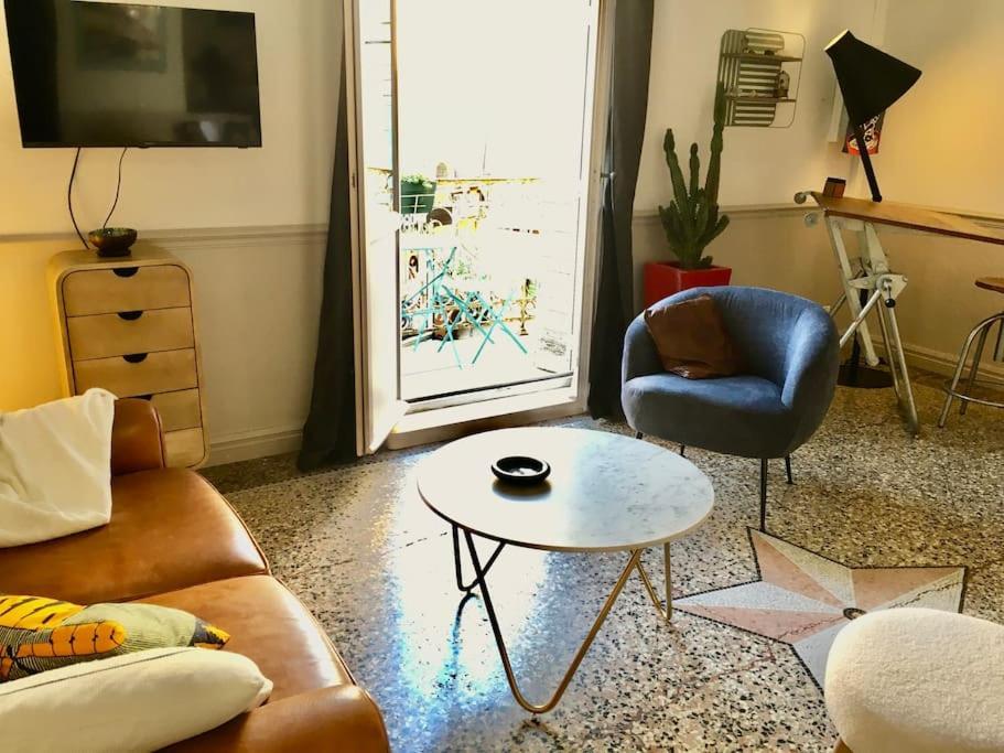 Coeur Du Centre Ville Avec Balcon LʼIsle-sur-la-Sorgue Eksteriør billede